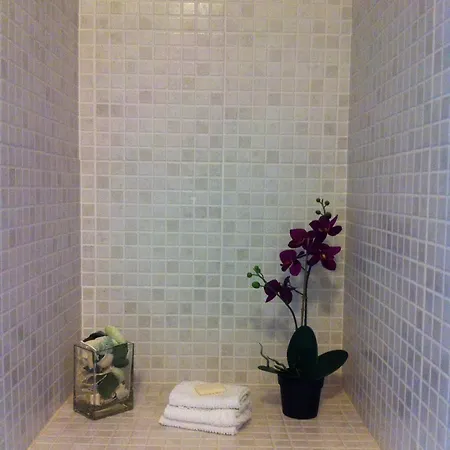 Konukevi Ashling House Serviced 3*