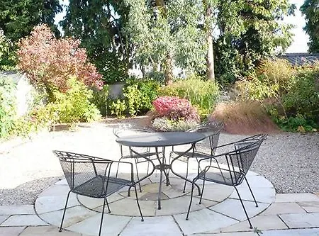 Ashling House Serviced 3*