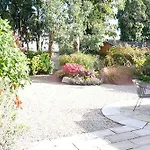 Ashling House Serviced 3*
