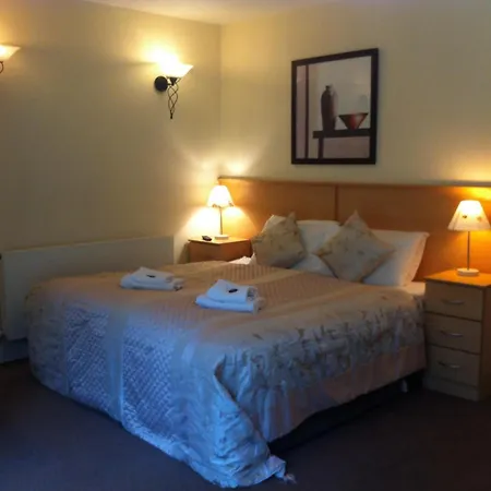 招待所 Ashling House Serviced 3*