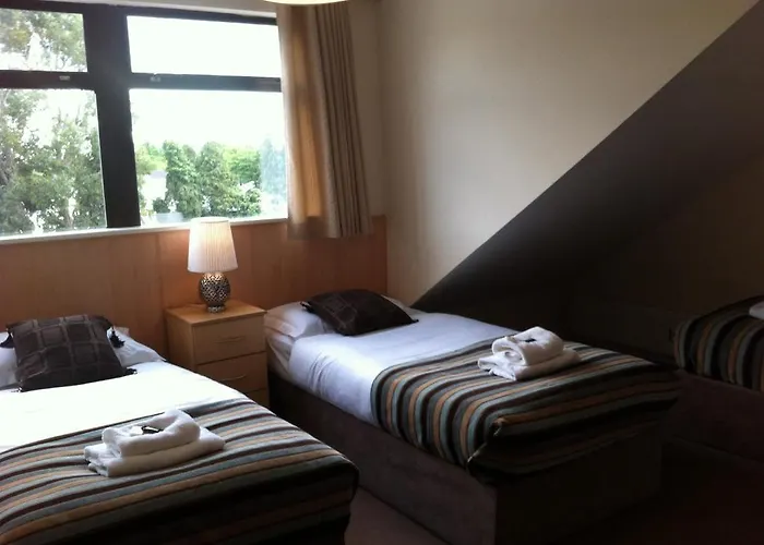 Ashling House Serviced 3*